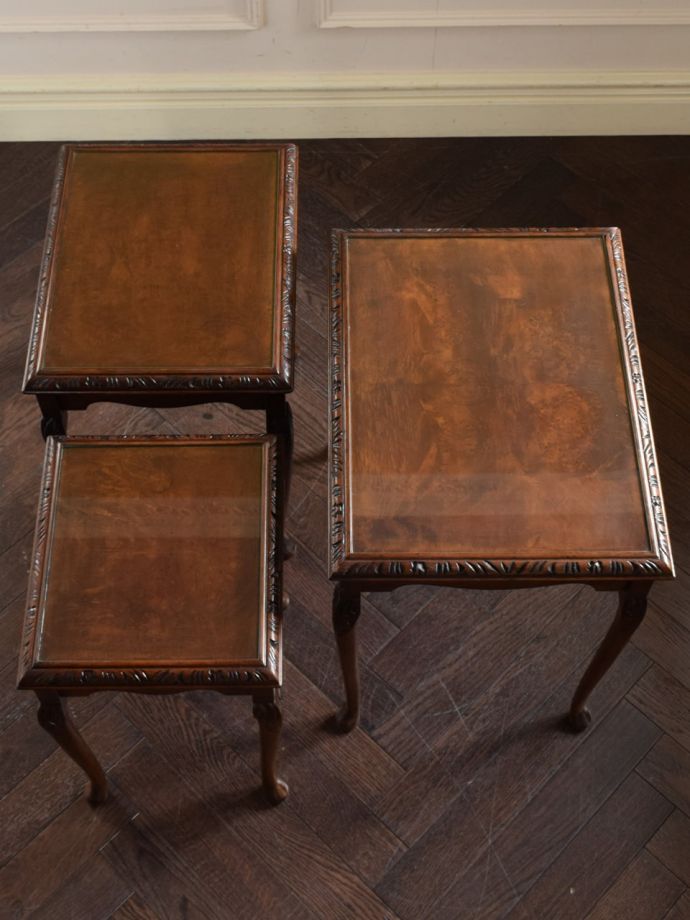 アンティークのテーブルの天板