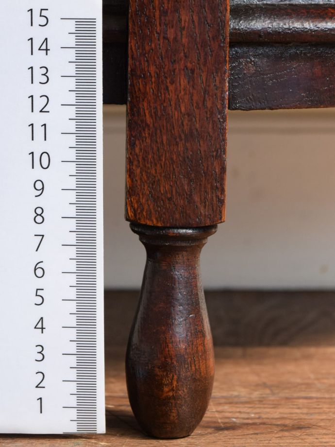 アンティーク家具の脚