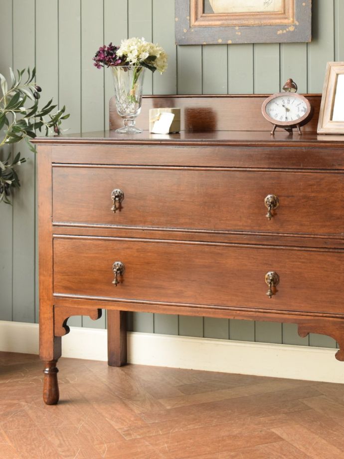 おしゃれなアンティークチェスト