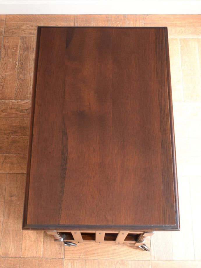 アンティークシェルフの天板