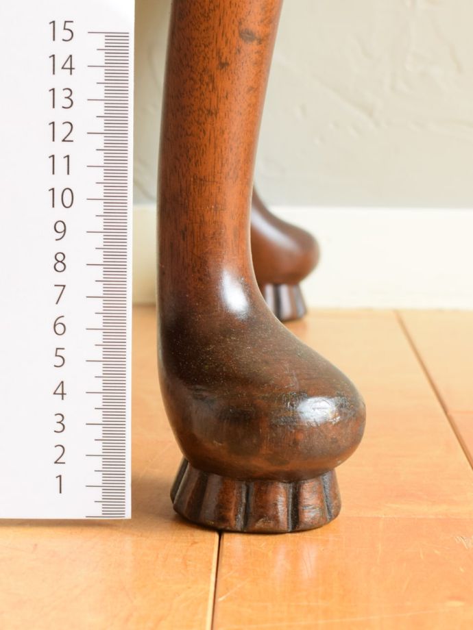 アンティーク家具の脚