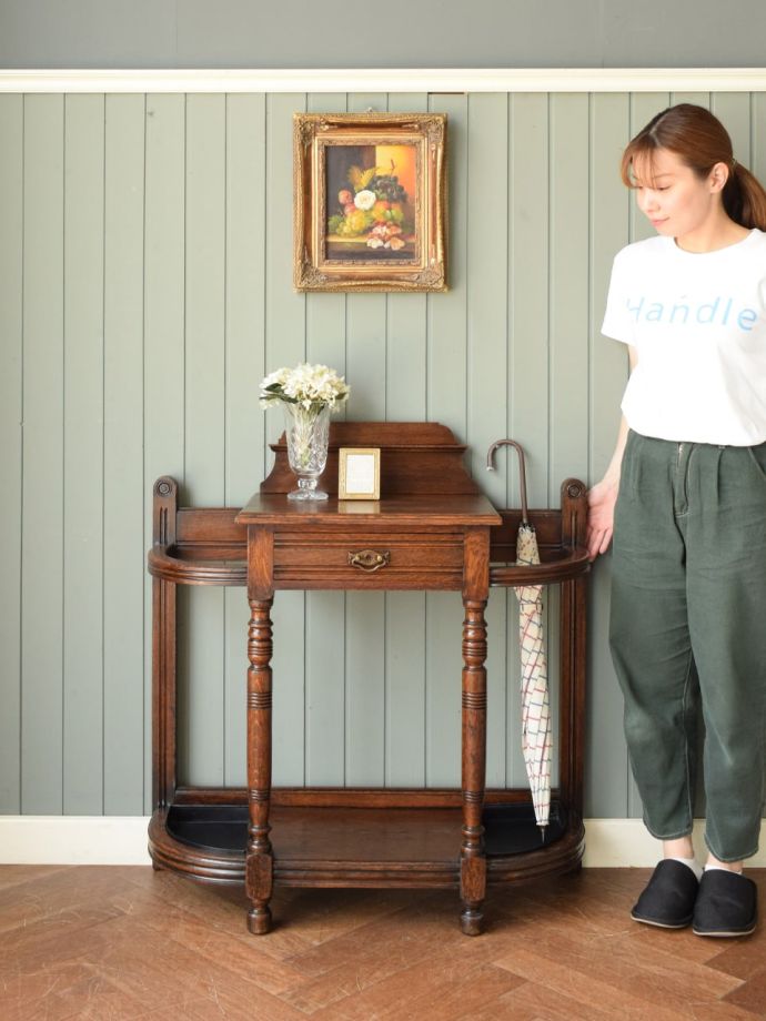 アンティークのおしゃれなステッキスタンド