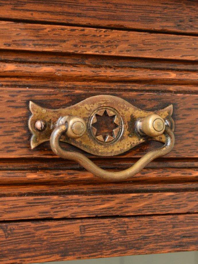 アンティークらしい取っ手