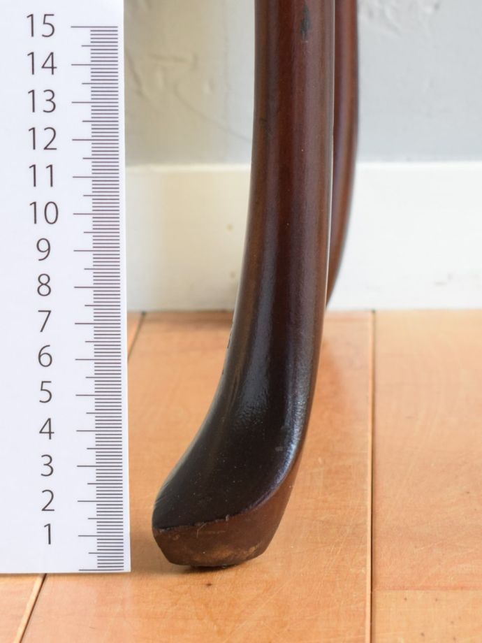 アンティーク家具の脚