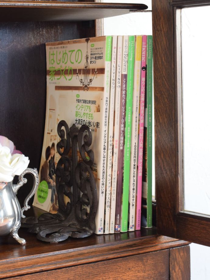 収納たっぷりのキャビネット