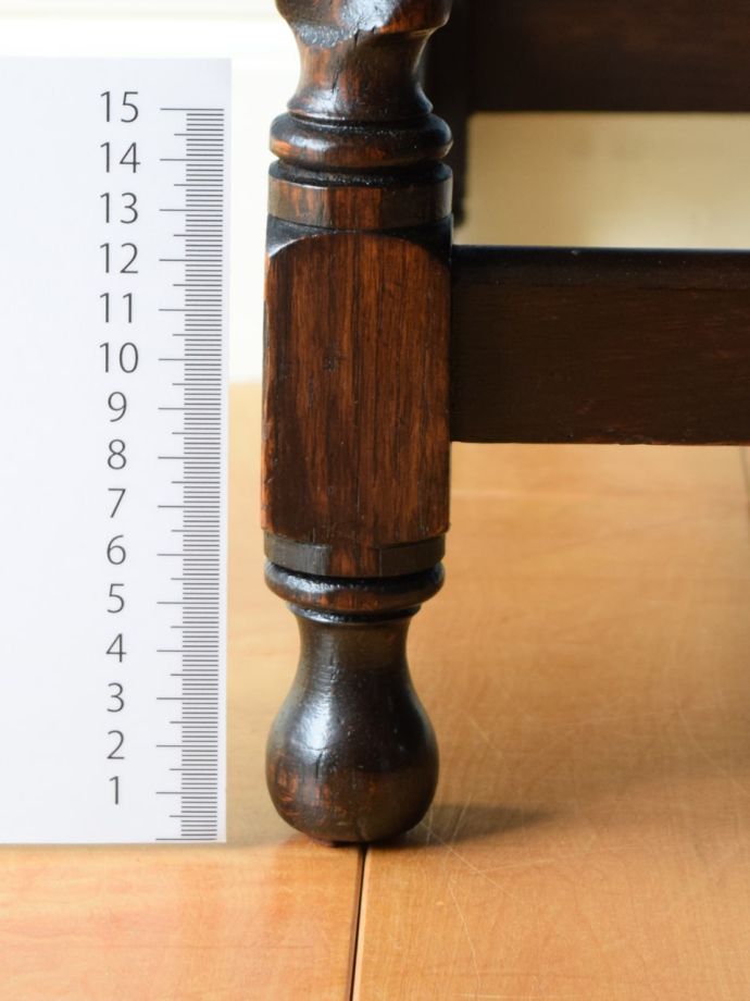 アンティーク家具の脚