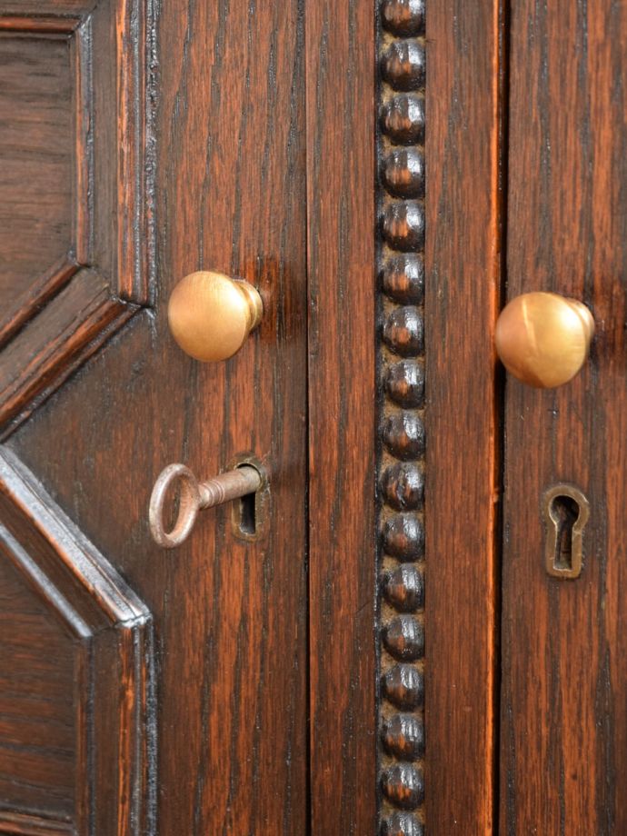 アンティークの鍵と取っ手