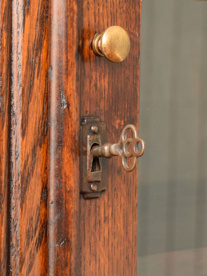 アンティークの鍵と取っ手