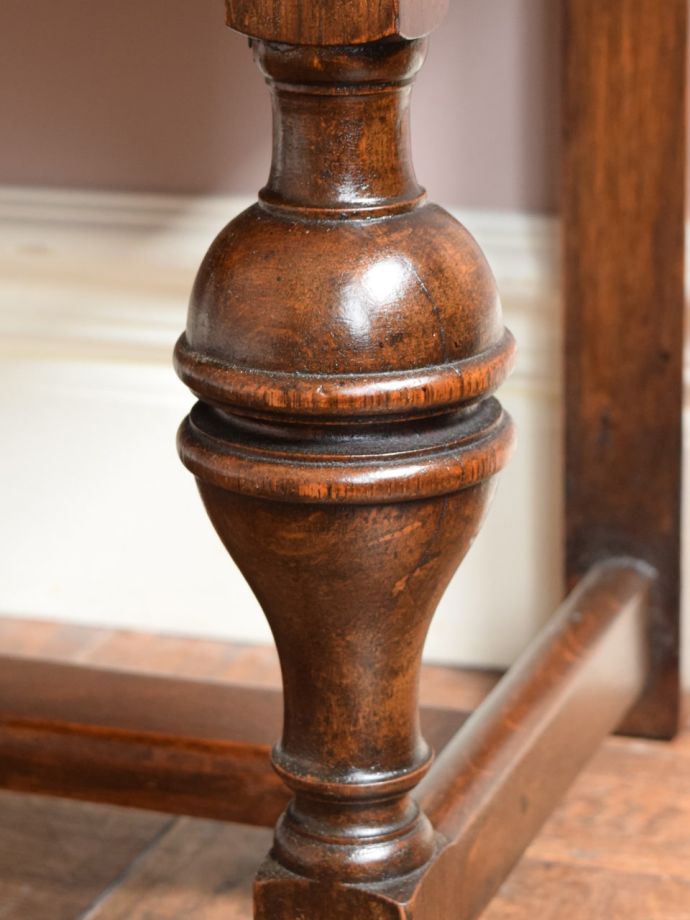 アンティークらしい装飾