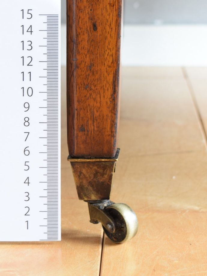 <b>女性1人でラクラク運べちゃう仕掛け</b><br>