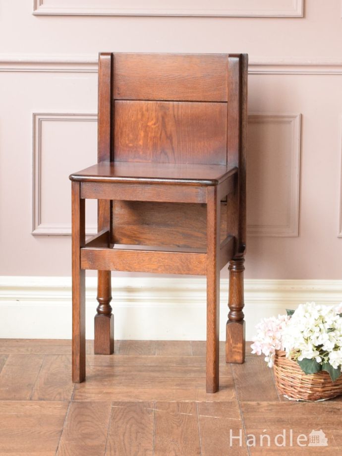 チェア付きのデスク