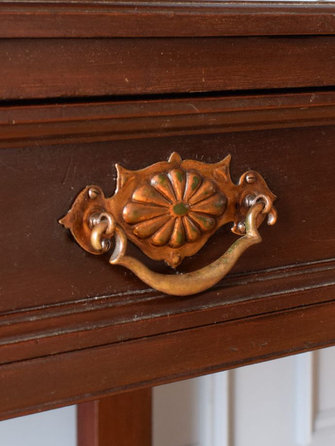 アンティーク家具の取っ手