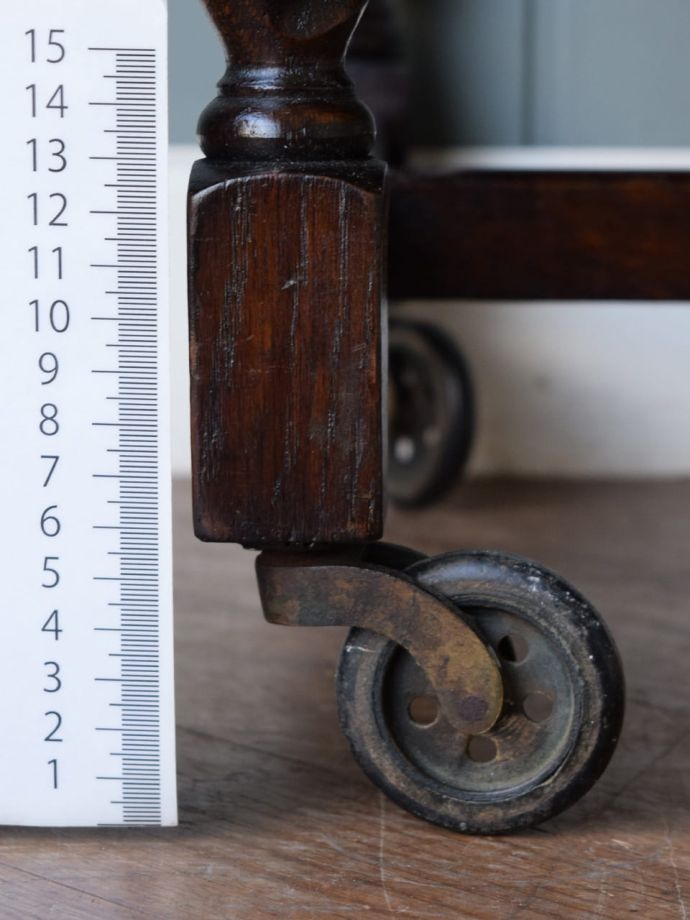 アンティーク家具の脚