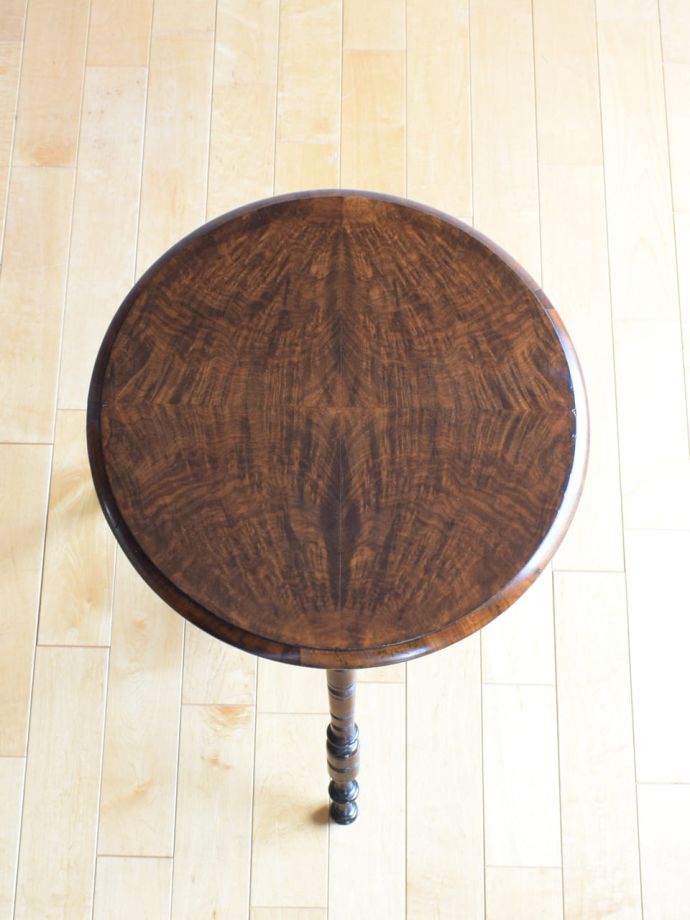 オケージョナルテーブルの天板