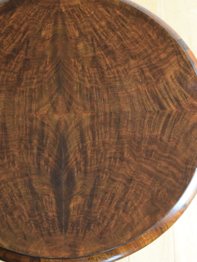 オケージョナルテーブルの天板