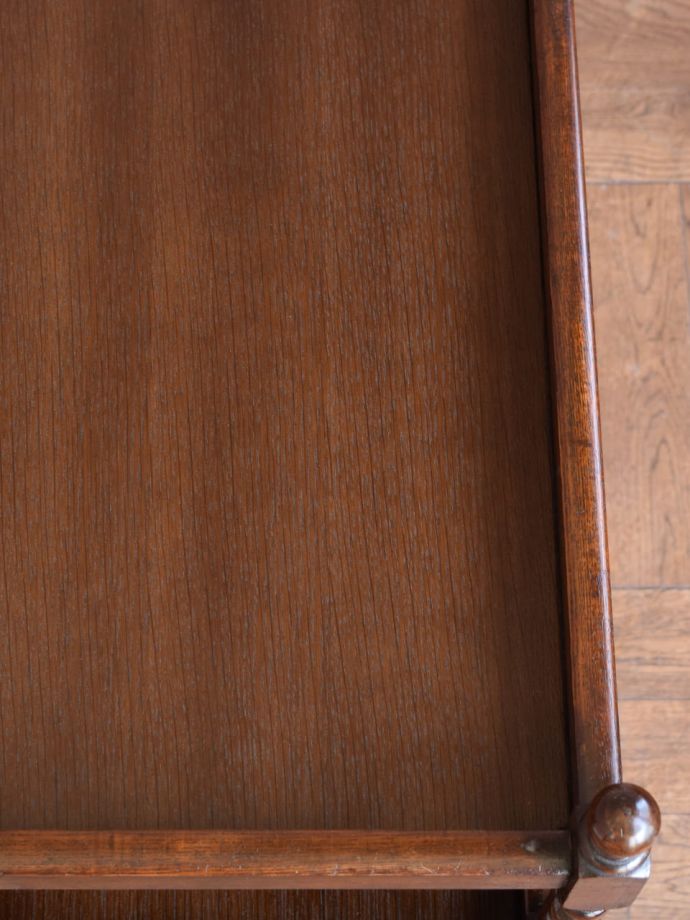 アンティークワゴンの木目