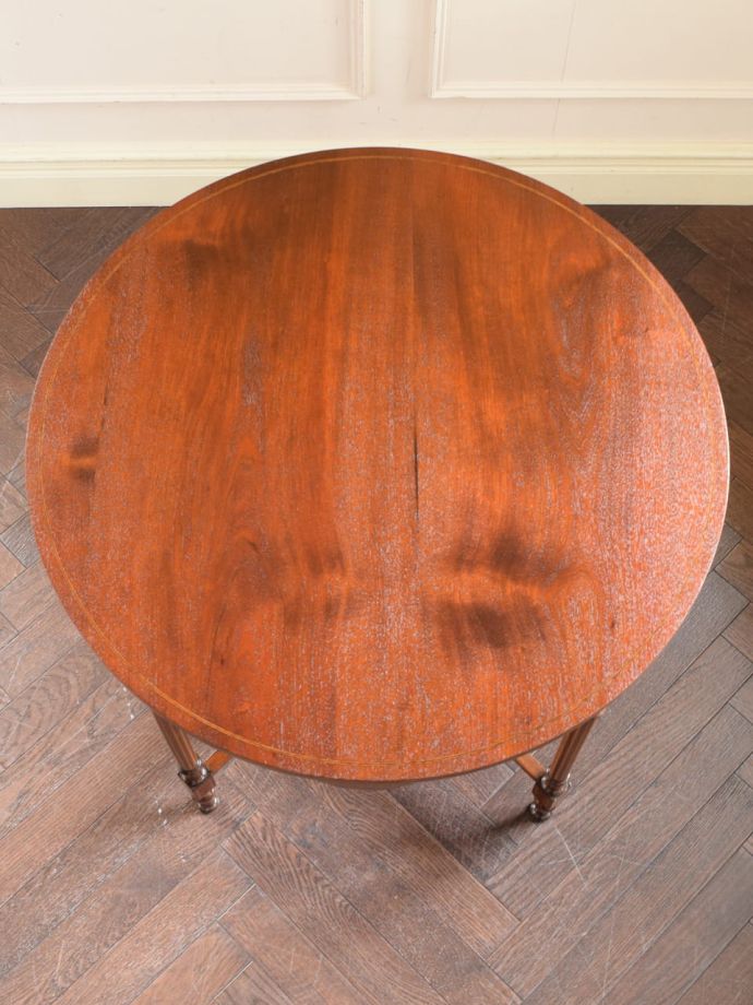 オケージョナルテーブルの天板