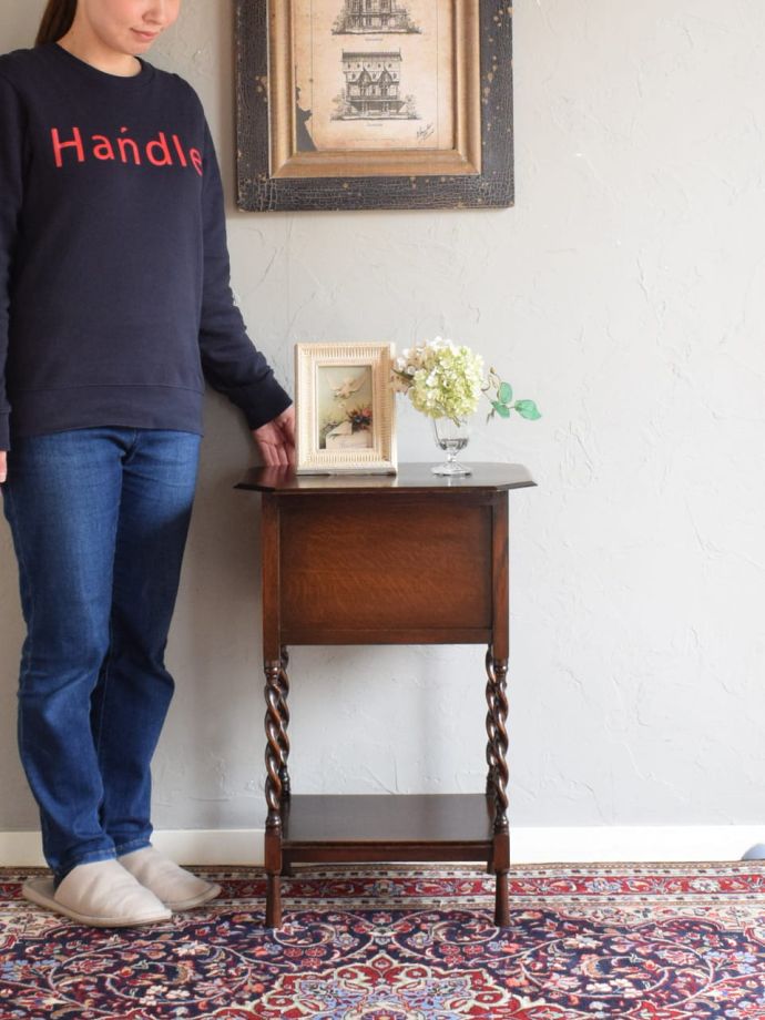 アンティークのソーイングボックス