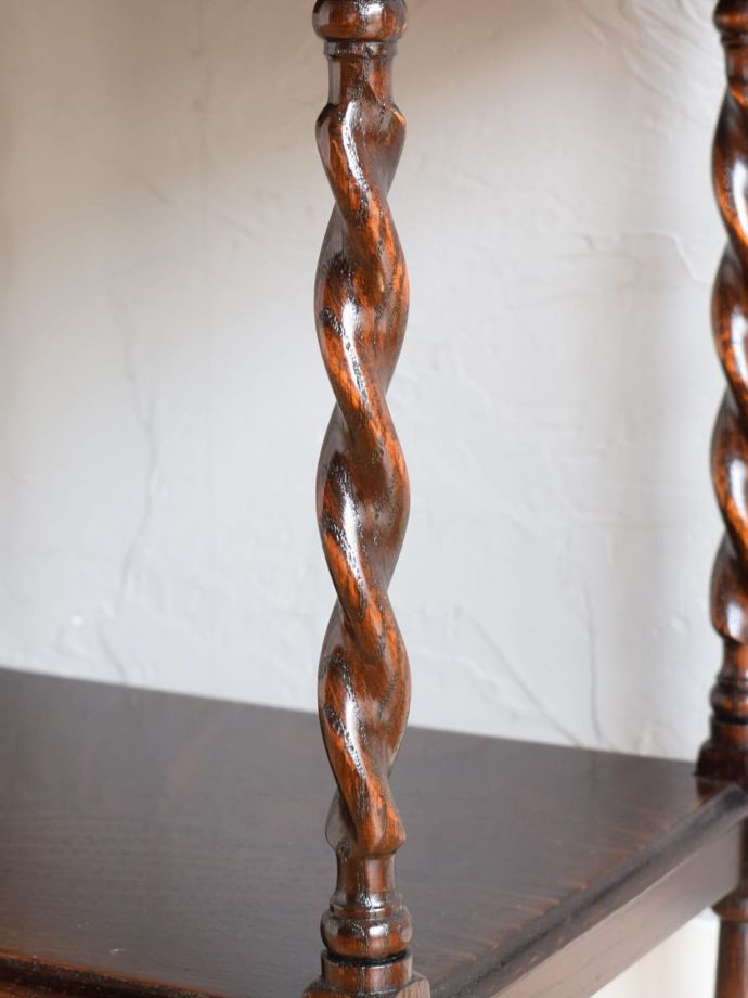 アンティーク家具の装飾