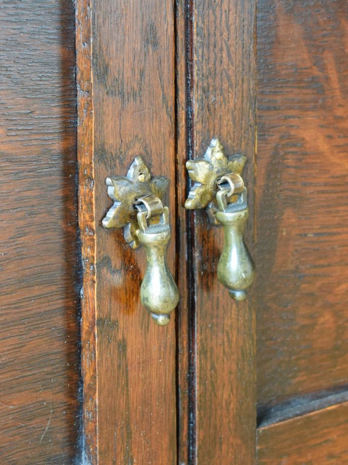 アンティーク家具の取っ手