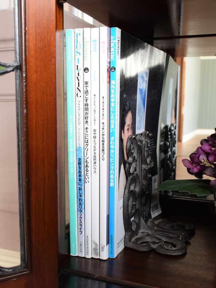 収納たっぷりのキャビネット