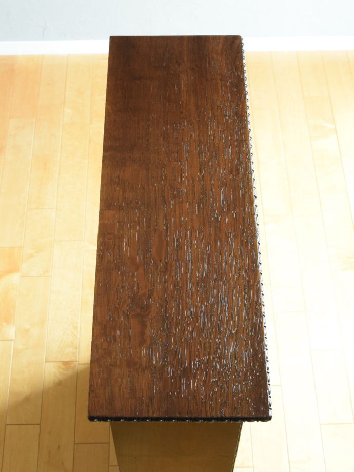 アンティーク本棚の天板