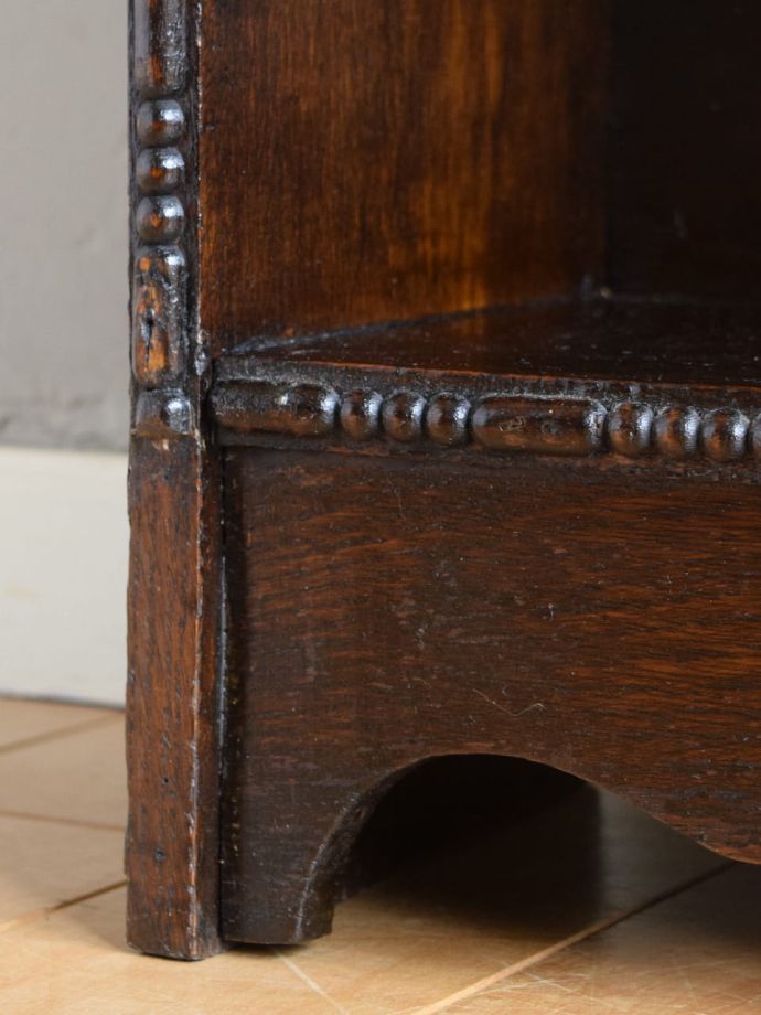 アンティーク家具の脚