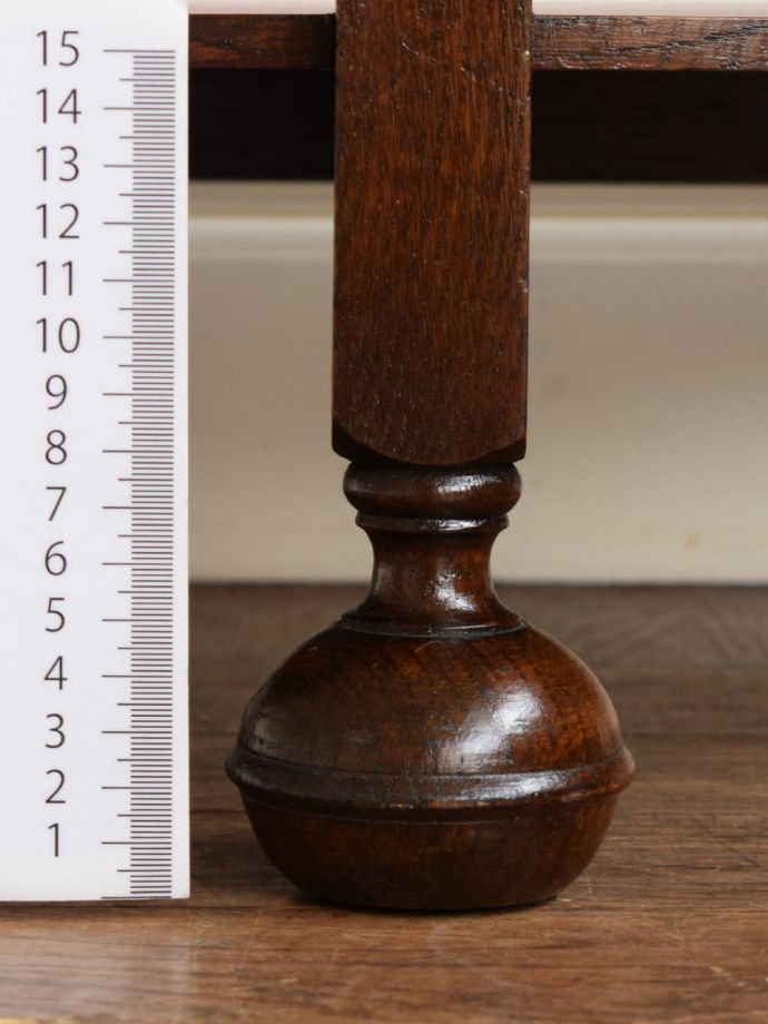 アンティーク家具の脚