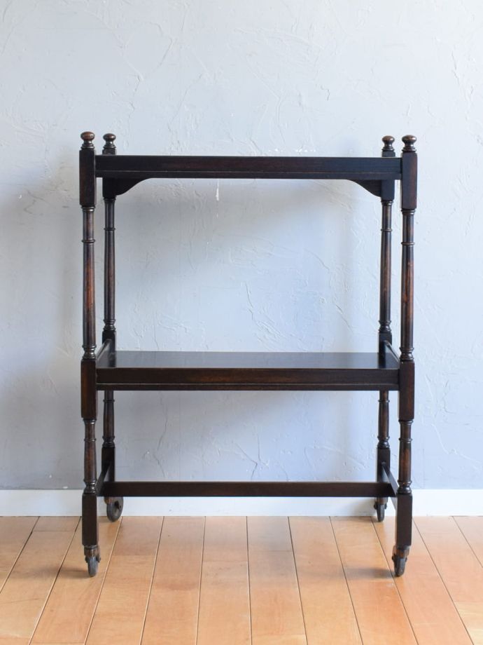 アンティークワゴンの後ろ姿