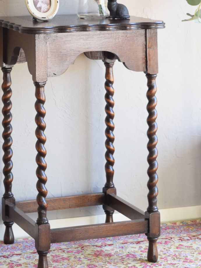 おしゃれなサイドテーブル