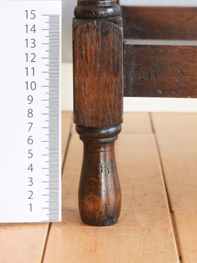 アンティーク家具の脚