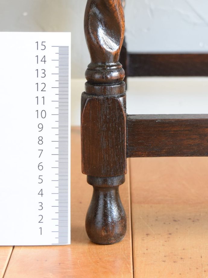 アンティーク家具の脚