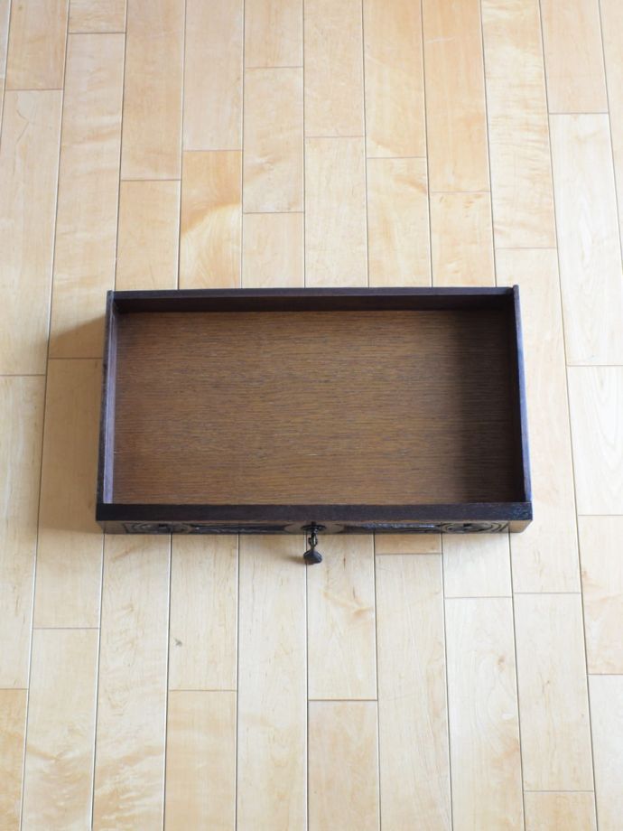 コンソールテーブルの引き出し