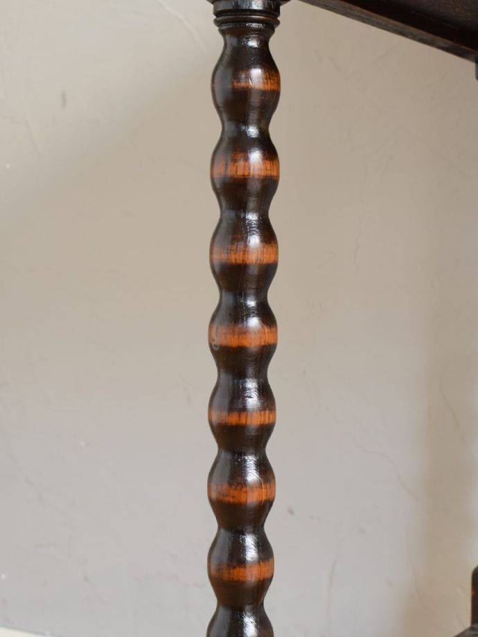 アンティークらしい彫