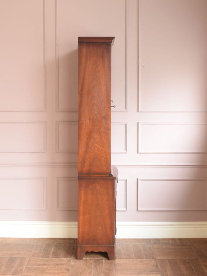 キャビネットの側面