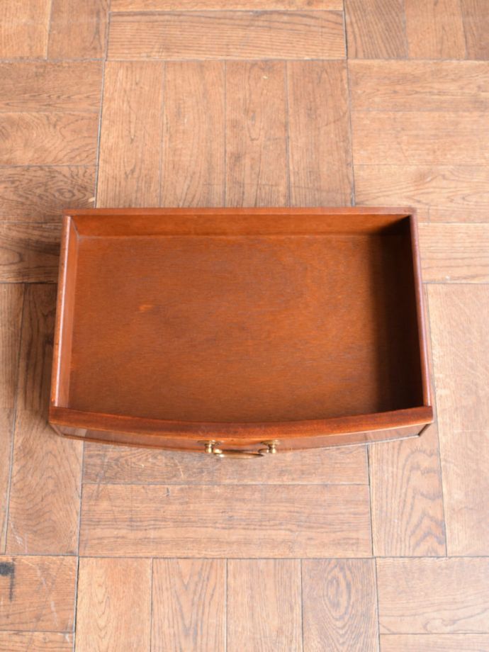 キャビネットの引き出し