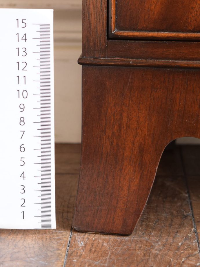 アンティーク家具の脚