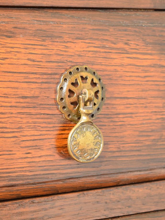 アンティーク家具の取っ手