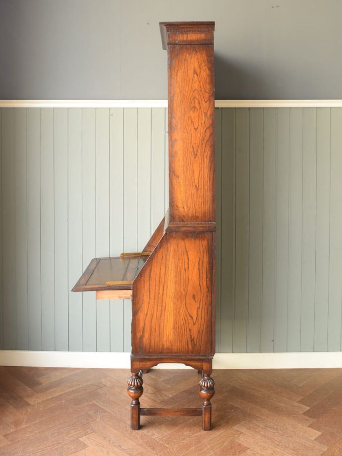 ビューローブックケースの側面