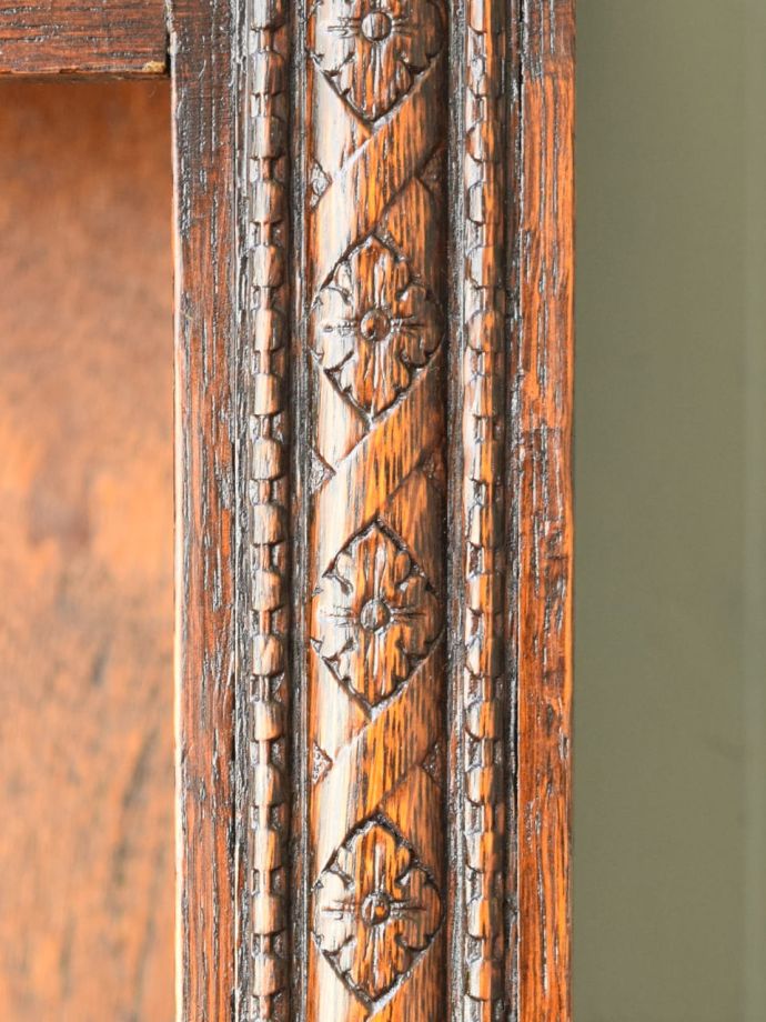 オープンシェルフの装飾