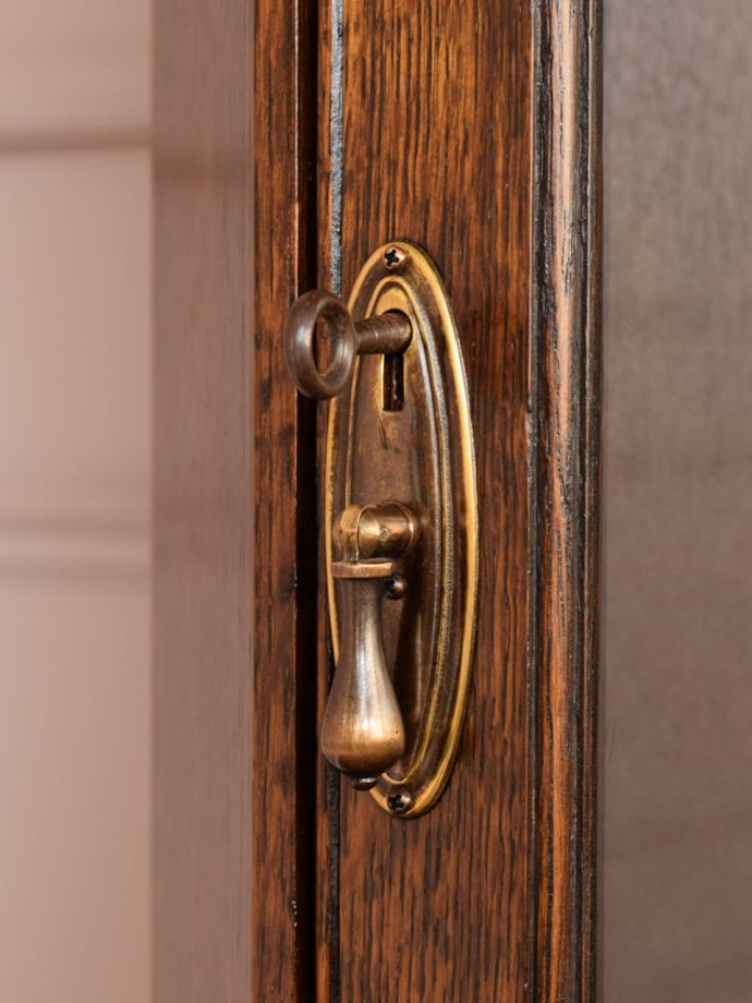 アンティークの鍵と取っ手