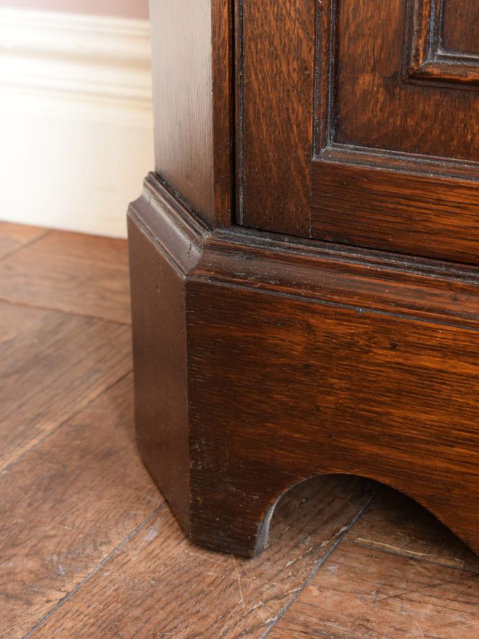 アンティーク家具の脚