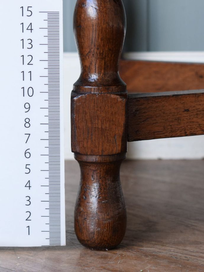 アンティーク家具の脚