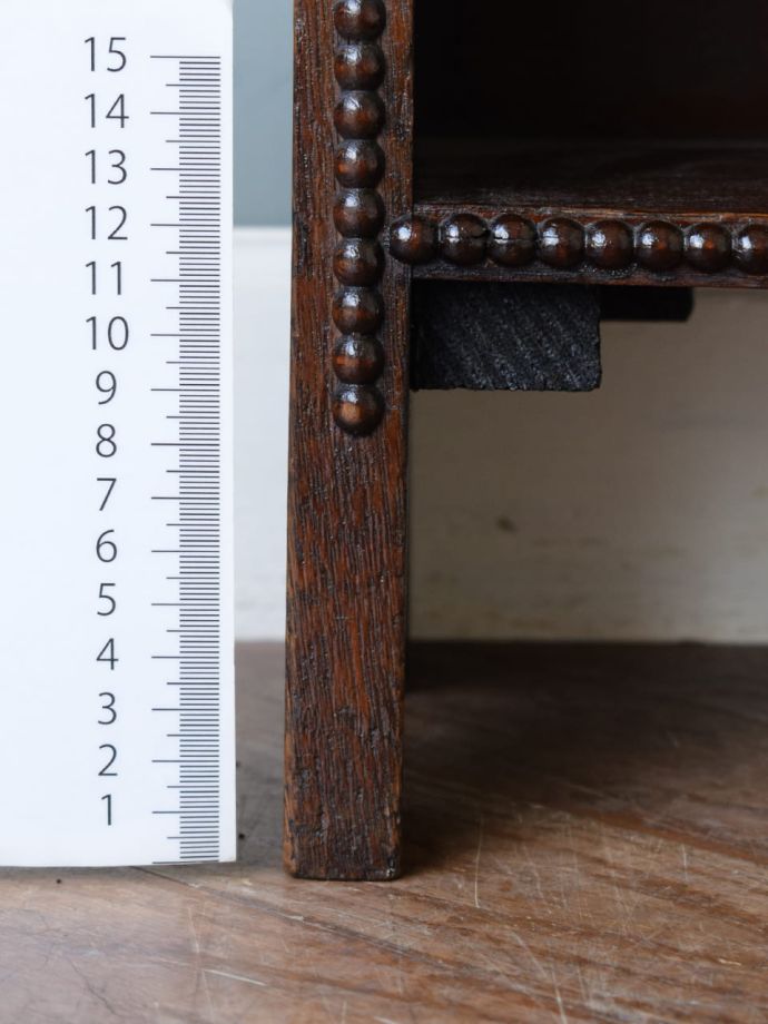 アンティーク家具の脚