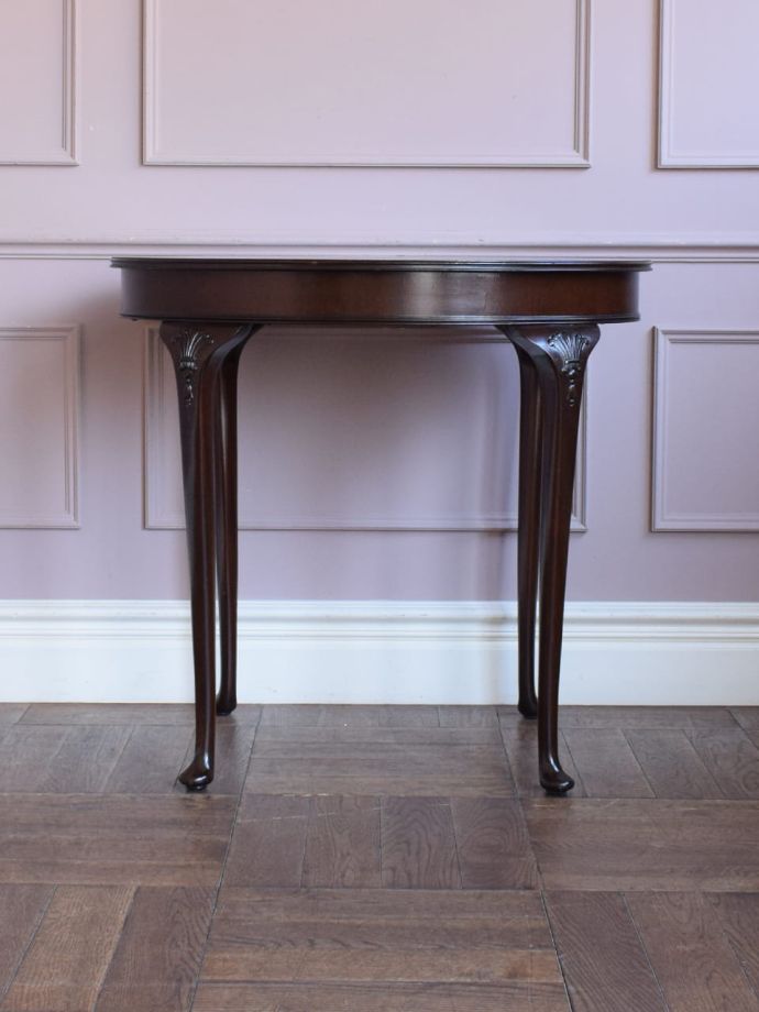 アンティーク家具の側面