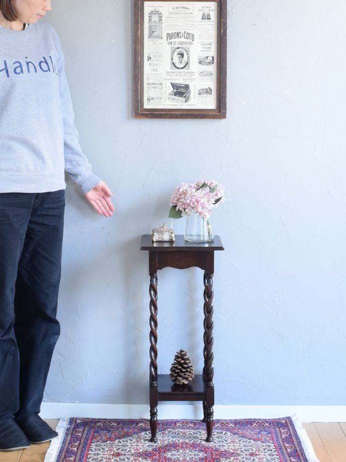 アンティークのプランツスタンド