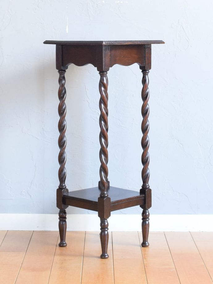 プランツスタンドの側面