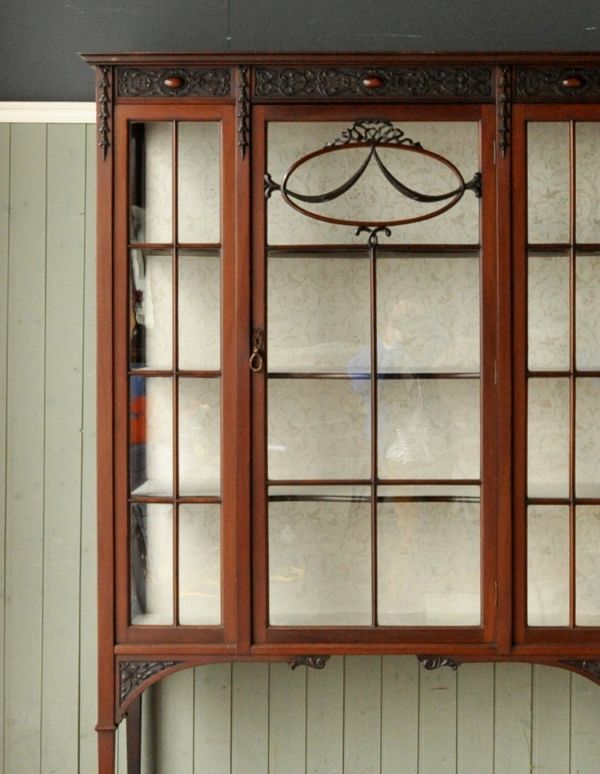アンティークのキャビネット アンティーク家具 マホガニー材のアンティーク英国家具、ガラスのショーケース。リビングや寝室、玄関などで試してみてください。(j-1264-f)