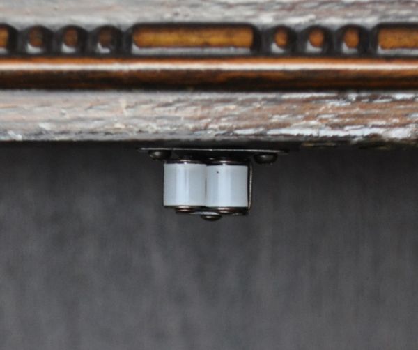 英国のカッコいいアンティーク家具、ガラス扉のシャツケース（本棚）(j