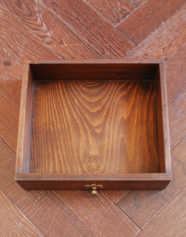 ロイドテーブル　アンティーク家具　落ち着いた茶色の英国アンティーク家具、コンソールテーブル。とっても便利な引き出しが付いています。(j-1337-f)